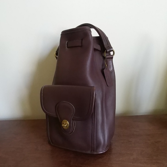 Coach Handbags - Vintage Coach backpack bucket brown leather EC9992